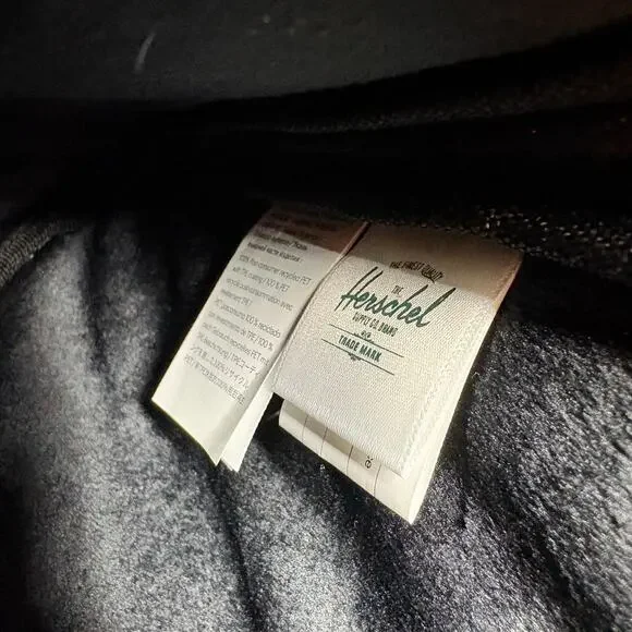 Herschel Womens Laptop Sleeve Case Bag Striped Red Blue Zipper - Picture 8 of 8